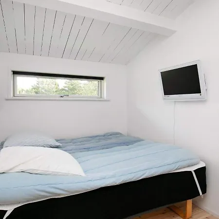 6 Person Holiday In *