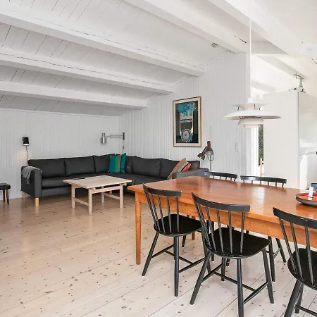 6 Person Holiday In בית נופש